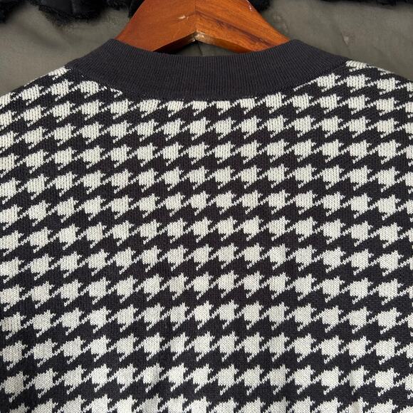 Ann Taylor Factory Petite Gray and White Houndstooth Cardigan Size XS - Picture 8 of 10